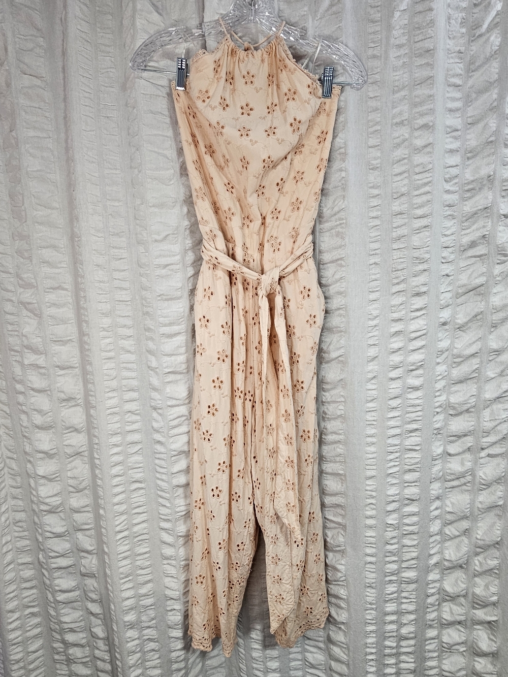 Jumpsuit Sleeveless Halter Eyelet Tie Waist Sea Shell Accent By Winston White
